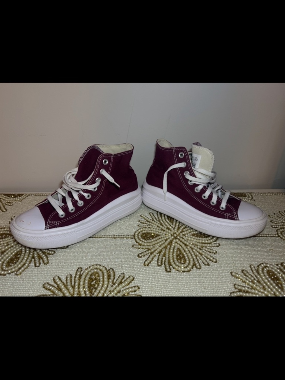 Converse All Star Women’s Chuck Taylor platforms in Maroon/Burgundy - Picture 3 of 6
